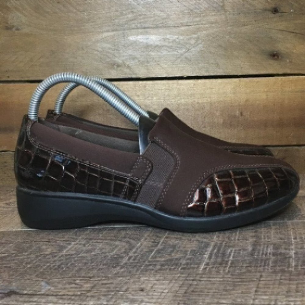 Clark’s Women’s Noreen Will Slip-On Shoe